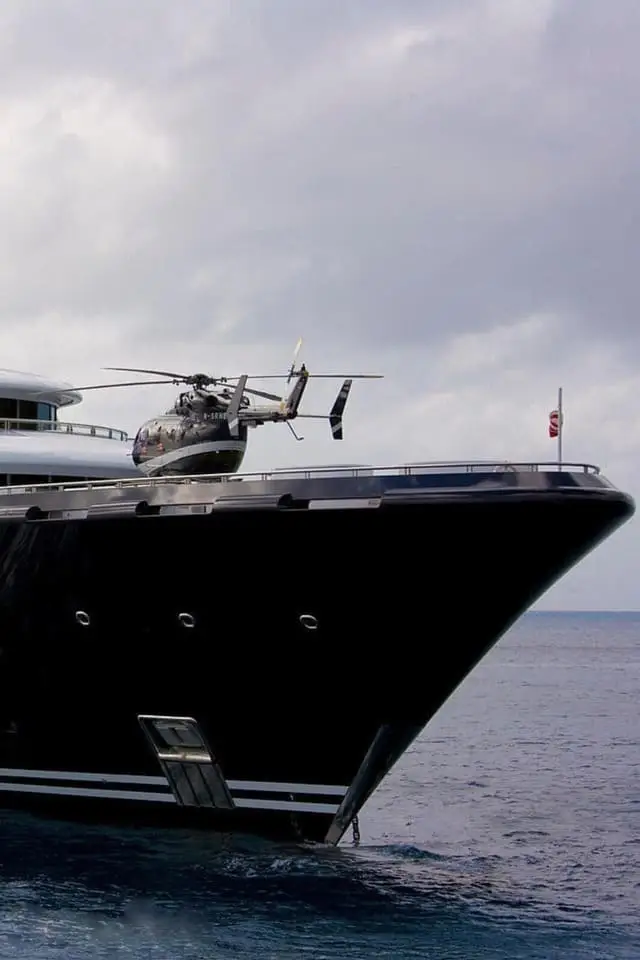 CBS YACHTS Superyacht Management Team