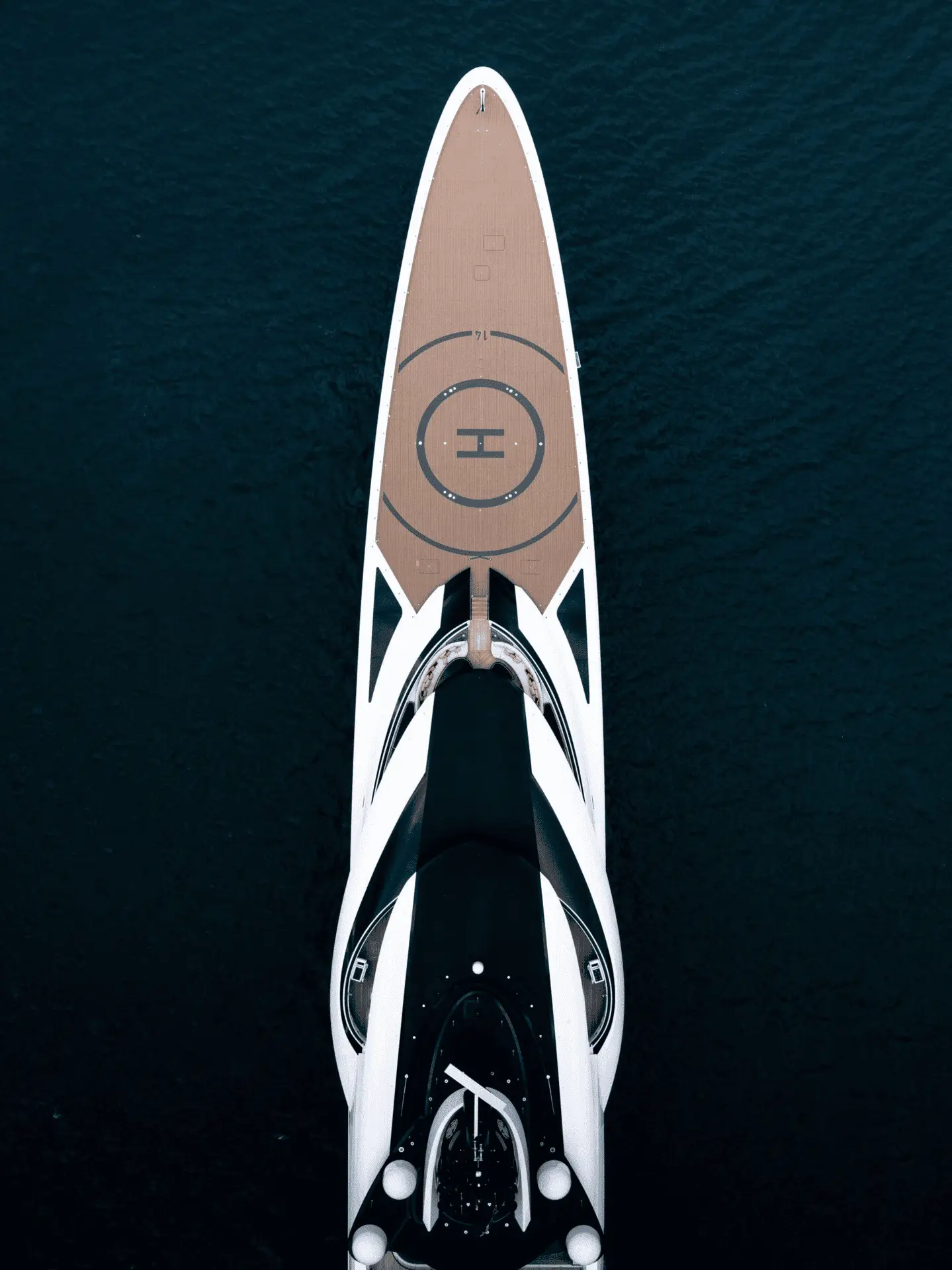 AHPO yacht